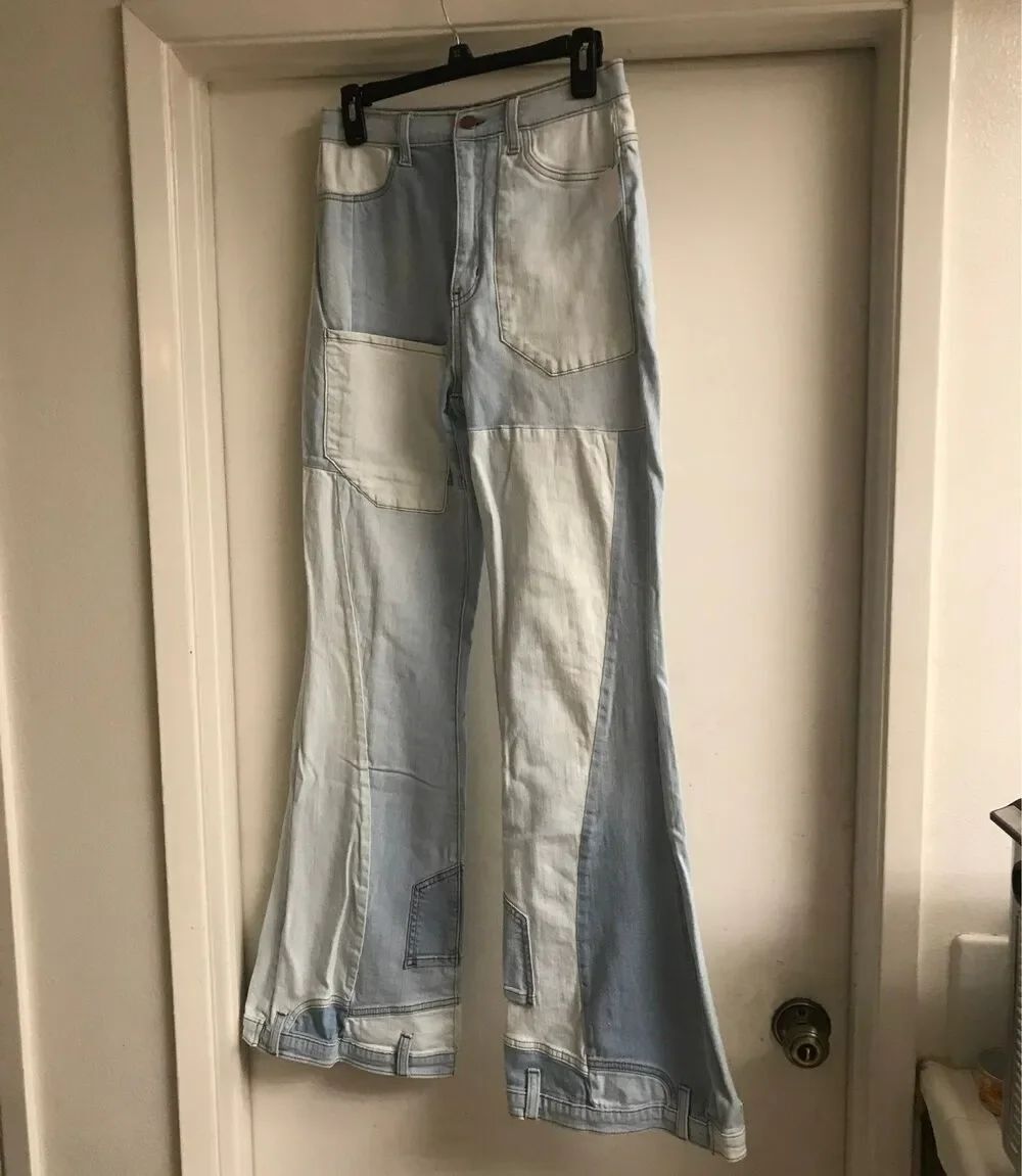 NWT~Akira Light Blue Denim Patchwork "Bottoms Up" Flare Leg Jeans Sz 11~$80 Valu